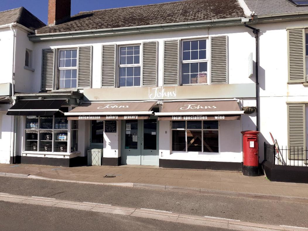 Entire House Near Beaches, Footpaths, Dog Friendly Barnstaple Exterior photo